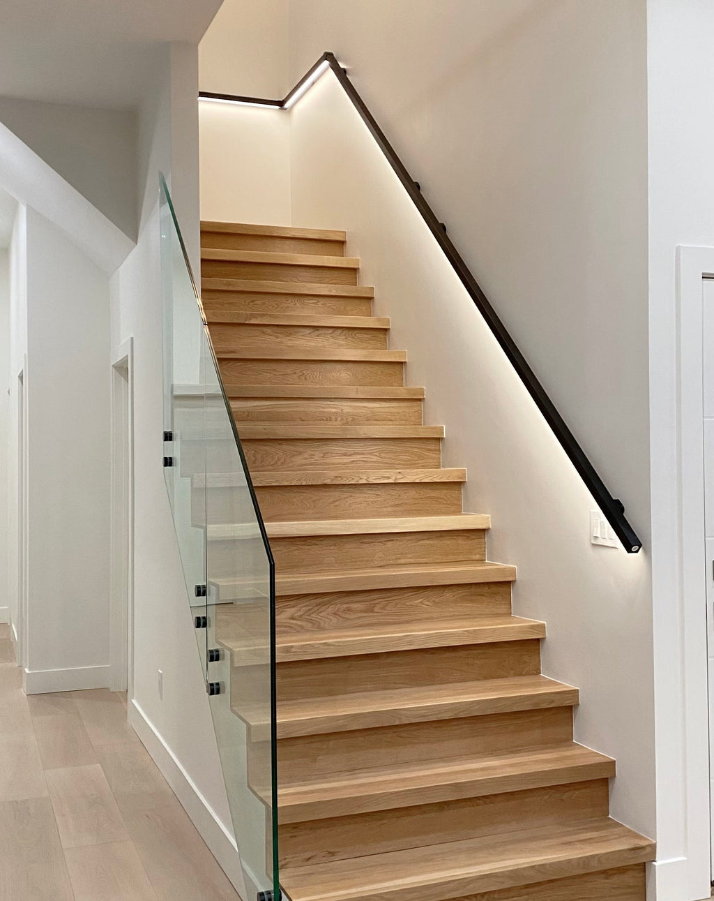 LED Handrail with Motion Censor & Flowing Light Effect - Square